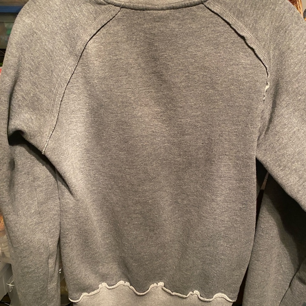 Gryffindor Logo Gray Crewneck Sweatshirt XS - Picture 3 of 3